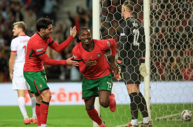 1731713853016058152.png 开云体育官网-C罗梅开二度 5比1狂胜波兰 葡萄牙小组第一出线!