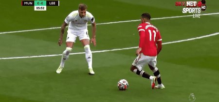 kaiyun-【英超】博格巴4助攻B费戴帽 曼联5比1大胜利兹联