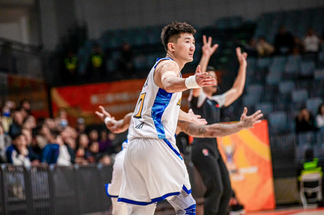 kaiyun-浙江广厦拒绝爆冷！全力淘汰吉林男篮，孙铭徽爆发，央视直播